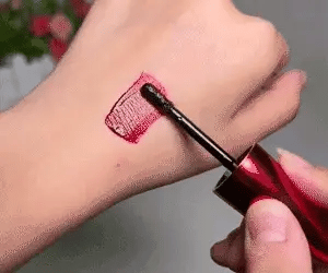 Tattoo Lip Gloss Peel-Off™ | Waterproof & Long-Lasting